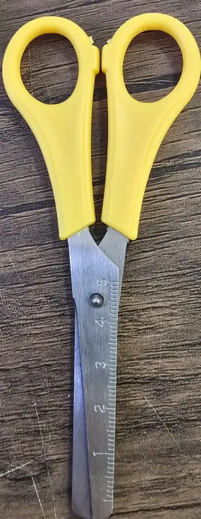 5Mمقص ولادي حديد 