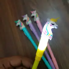 قلم حبر مع أشكال و سبنر + ضوء