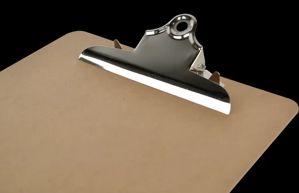 [V1169 HI VIVA]  A3 لوح خشب مع ملقط 