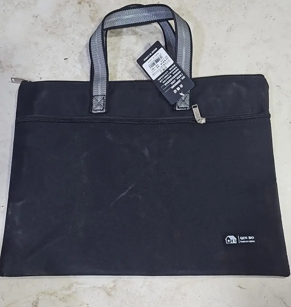 شنطة قماش سحاب سودا