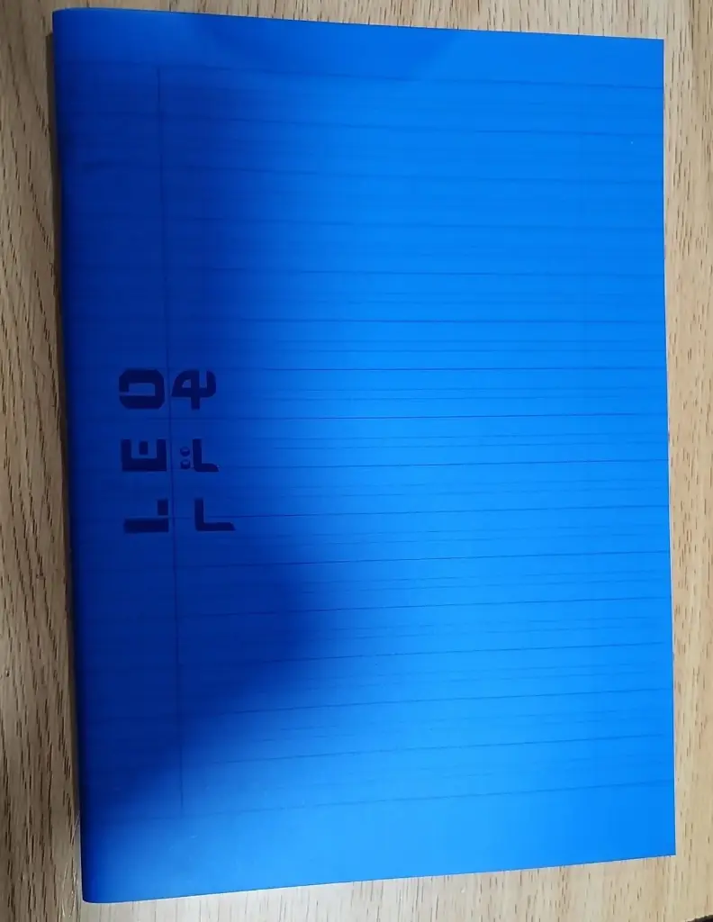 دفتر انكليزي شك بلاستك  48 ورقة 