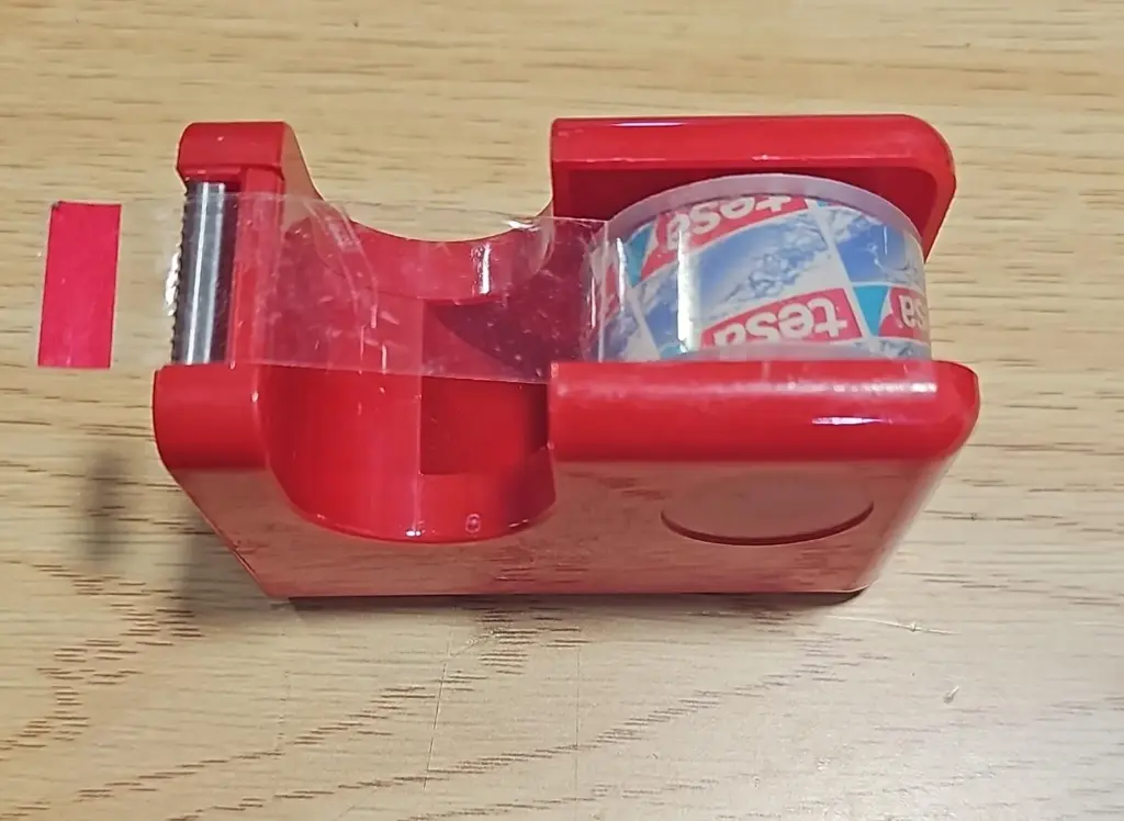 تلزيق سكوتش مع مقطع صغير 